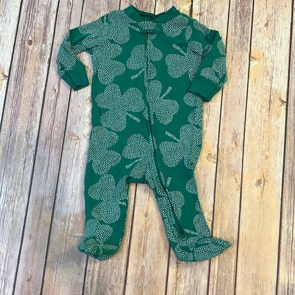Carter’s 6 month St. Patrick’s Day bundle - Picture 5 of 7